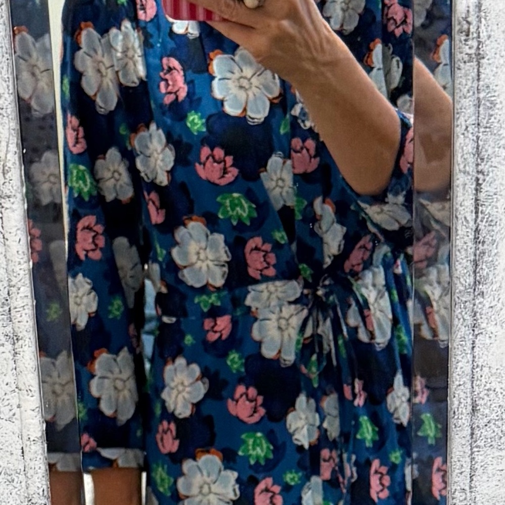 Banana Republic Navy Floral Maxi Dress sizes 6 & 8 - Picture 6 of 6